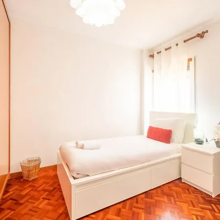 Guestready - Spacious In Marvila Lisboa